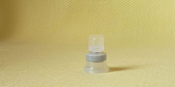 【知识说明】聚丙烯易折式组合盖的四大性能优势